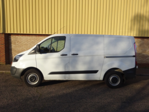 2015 Ford Transit Custom 2.2 Tdci 310 Econetic Panel Van 5dr Diesel Manual L1 H1 (162 G/km, 98 Bhp) in White — image 6