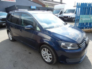 2013 Volkswagen Touran 1.6 Tdi Se Euro 5 5dr in Blue — image 3