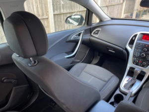 2013 Vauxhall Astra 2.0 Cdti Sri Sports Tourer Auto Euro 5 5dr in Grey — image 3