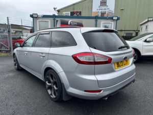 2013 Ford Mondeo 2.0 Tdci Graphite Euro 5 5dr in Silver — image 4