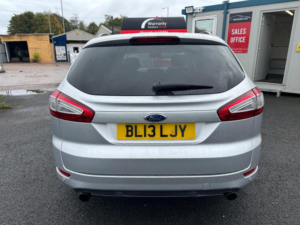 2013 Ford Mondeo 2.0 Tdci Graphite Euro 5 5dr in Silver — image 6