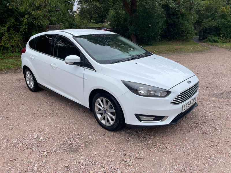 2015 Ford Focus 1.6 Tdci Titanium Euro 5 (s/s) 5dr in White — image 1