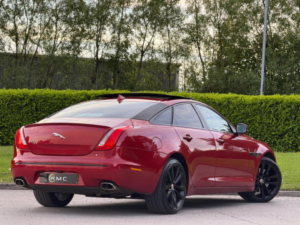 2016 Jaguar Xj 3.0d V6 Portfolio Auto Euro 5 4dr in Red — image 3