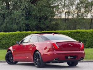 2016 Jaguar Xj 3.0d V6 Portfolio Auto Euro 5 4dr in Red — image 5