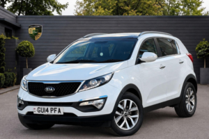 2014 Kia Sportage 1.6 Gdi Ecodynamics 2 2WD Euro 5 (s/s) 5dr in White — image 3