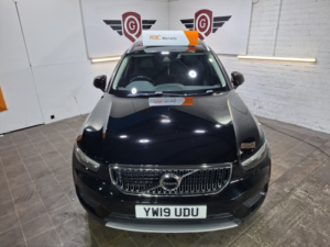 2019 Volvo Xc40 2.0 Momentum D3 in Black — image 5