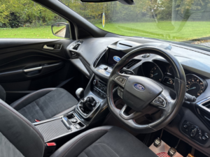 2019 Ford Kuga 1.5 Tdci Ecoblue St-Line Edition in Grey — image 3