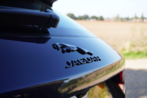 2021 Jaguar F-Pace 2.0 D200 Mhev R-Dynamic S Auto AWD Euro 6 (s/s) 5dr in Blue — image 5