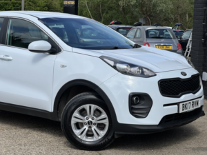 2017 Kia Sportage 1.6 Gdi 1 in White — image 4