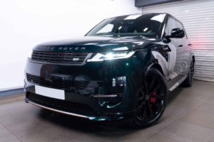 2025 Land Rover Range Rover Sport 3.0 P550e 38.2kwh Autobiography Auto 4WD Euro 6 (s/s) 5dr in Green — image 3