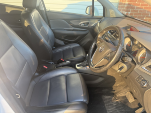 2015 Vauxhall Mokka 1.4 I Turbo Se in White — image 6