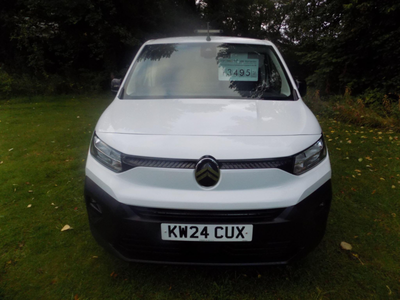 2024 Citroen Berlingo 1.5 Bluehdi 1000 Driver M Swb Euro 6 (s/s) 5dr in White — image 1