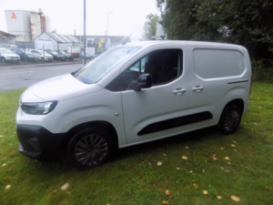2024 Citroen Berlingo 1.5 Bluehdi 1000 Driver M Swb Euro 6 (s/s) 5dr in White — image 6