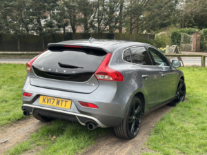 2017 Volvo V40 2.0 R-Design Pro D4 in Grey — image 4