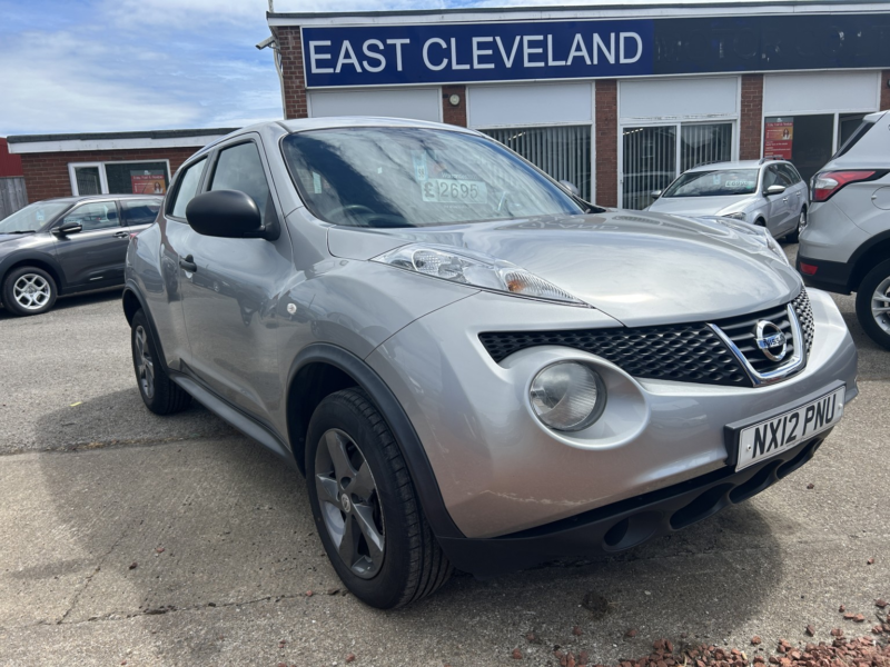 2012 Nissan Juke 1.6 Visia in Silver — image 1