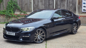 2018 BMW 5 Series 2.0 520d M Sport Auto Euro 6 (s/s) 4dr in Black — image 2