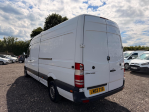2012 Mercedes-Benz Sprinter 2.2 Cdi 308 Refrigerated Van 4dr Mwb in White — image 6