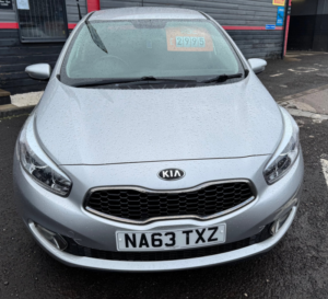 2014 Kia Ceed 1.6 Crdi Ecodynamics 2 Hatchback 5dr Diesel Manual Euro 5 (s/s) (126 Bhp) in Silver — image 2