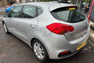 2014 Kia Ceed 1.6 Crdi Ecodynamics 2 Hatchback 5dr Diesel Manual Euro 5 (s/s) (126 Bhp) in Silver — image 6