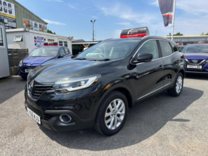 2016 Renault Kadjar 1.5 Dci Dynamique Nav Euro 6 (s/s) 5dr in Black — image 3