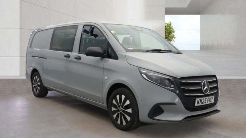 2025 Mercedes-Benz Vito 2.0 119 Cdi Select Crew Van G-Tronic Rwd L3 Euro 6 (s/s) 5dr in Grey — image 1