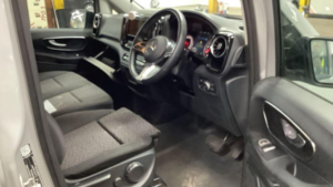 2025 Mercedes-Benz Vito 2.0 119 Cdi Select Crew Van G-Tronic Rwd L3 Euro 6 (s/s) 5dr in Grey — image 5