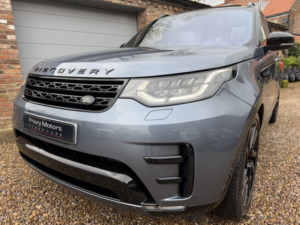 2020 Land Rover Discovery 3.0 Sd V6 Hse Luxury in Blue — image 4