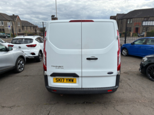 2017 Ford Transit Custom 2.0 Tdci 270 Panel Van 5dr Diesel Manual L1 H1 (157 G/km, 104 Bhp) in White — image 3
