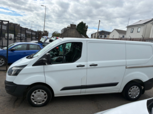 2017 Ford Transit Custom 2.0 Tdci 270 Panel Van 5dr Diesel Manual L1 H1 (157 G/km, 104 Bhp) in White — image 5