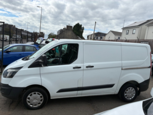 2017 Ford Transit Custom 2.0 Tdci 270 Panel Van 5dr Diesel Manual L1 H1 (157 G/km, 104 Bhp) in White — image 6