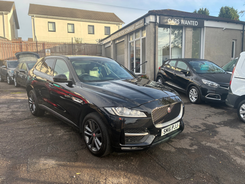 2016 Jaguar F-Pace 2.0 D180 R-Sport SUV 5dr Diesel Manual AWD Euro 6 (s/s) (180 Ps) in Black — image 1