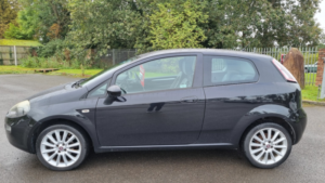 2012 Fiat Punto 1.4 Punto 1.4 8v Mta Easy 3dr in Black — image 3