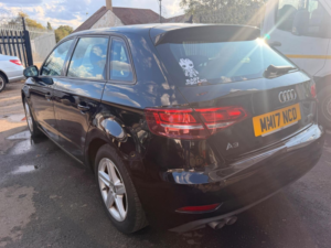 2017 Audi A3 1.5 Tfsi Cod Se Sportback S Tronic Euro 6 (s/s) 5dr in Black — image 4