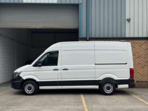 2022 Volkswagen Crafter 2.0 Tdi Cr35 Startline Business Mwb Fwd L2 High Roof Euro 6 (s/s) 5dr in White — image 5