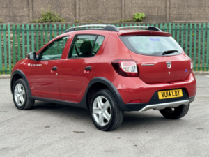 2014 Dacia Sandero Stepway 0.9 Stepway Ambiance Tce 90 in Red — image 2
