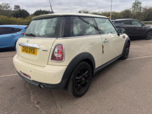2012 MINI Hatch 1.6 One Euro 5 3dr in White — image 5