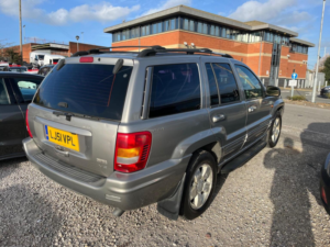 2001 Jeep Grand Cherokee 4.7 Limited 4WD 5dr in Silver — image 6
