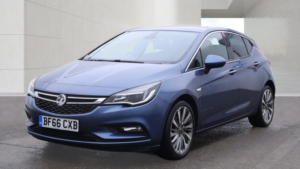 2016 Vauxhall Astra 1.4 I Turbo Elite Nav in Blue — image 2
