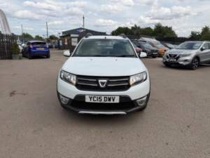 2015 Dacia Sandero Stepway 0.9 Tce Laureate Euro 5 5dr in White — image 2