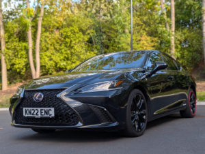 2022 Lexus Es 2.5 300h F Sport E-CVT Euro 6 (s/s) 4dr in Black — image 3