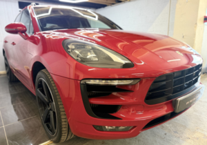 2017 Porsche Macan 3.0 T V6 Gts in Red — image 4