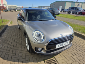 2018 MINI Clubman 1.5 Clubman Cooper in Silver — image 2