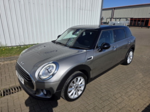2018 MINI Clubman 1.5 Clubman Cooper in Silver — image 5