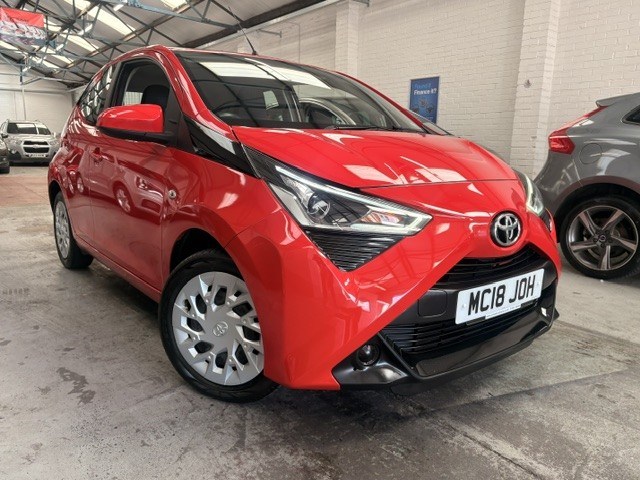 2018 Toyota Aygo 1.0 Vvt-I X-Play in Red — image 1