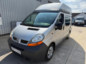 2003 Renault Trafic Loisirs 12 Camping-Car Camper Van Lhd Left Hand Drive in Silver — image 3