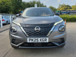 2025 Nissan Juke 1.6 N-Connecta Auto Euro 6 5dr in Grey — image 3