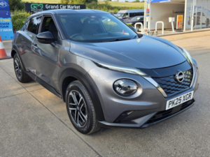 2025 Nissan Juke 1.6 N-Connecta Auto Euro 6 5dr in Grey — image 4