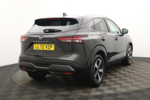 2022 Nissan Qashqai 1.3 Dig-T Mhev N-Connecta SUV 5dr Petrol Hybrid Manual Euro 6 (s/s) (140 Ps) in Black — image 5