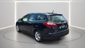 2014 Ford Focus 1.0t Ecoboost Zetec Euro 5 (s/s) 5dr in Black — image 2