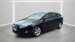 2014 Ford Focus 1.0t Ecoboost Zetec Euro 5 (s/s) 5dr in Black — image 4